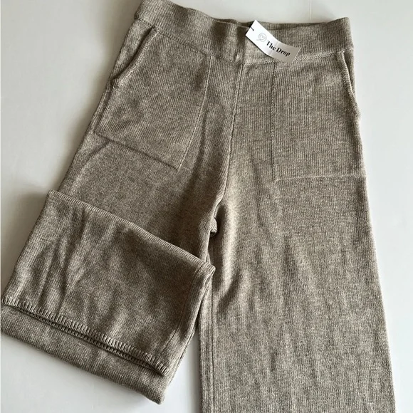 The Drop Cozy Wide-Leg Knit Pants in Taupe - Picture 4 of 9
